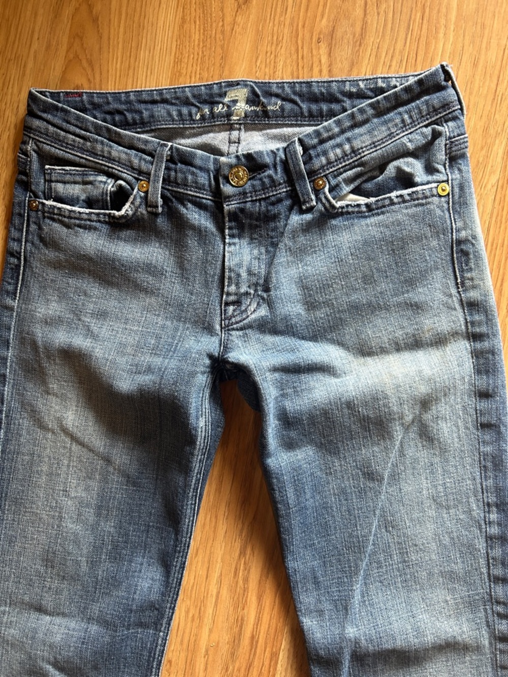 7 For All Mankind Women's FLYNT Flare Leg Jeans   Size 27 - Picture 2 of 6